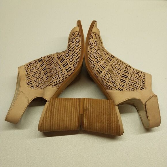 Vince Camuto Keanne Sandal Booties Sz 9M Tan Nubuck Leather Boho Casual Chic - Picture 8 of 15